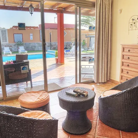 Romana Villa *