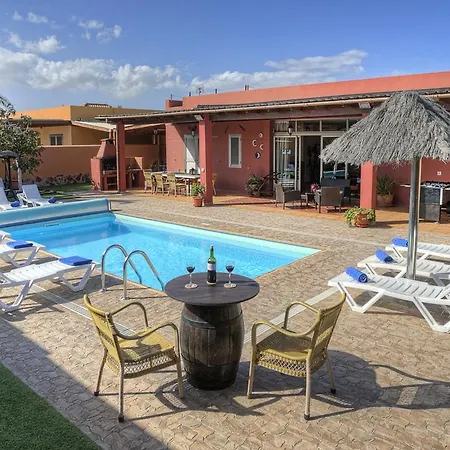 Romana Villa *